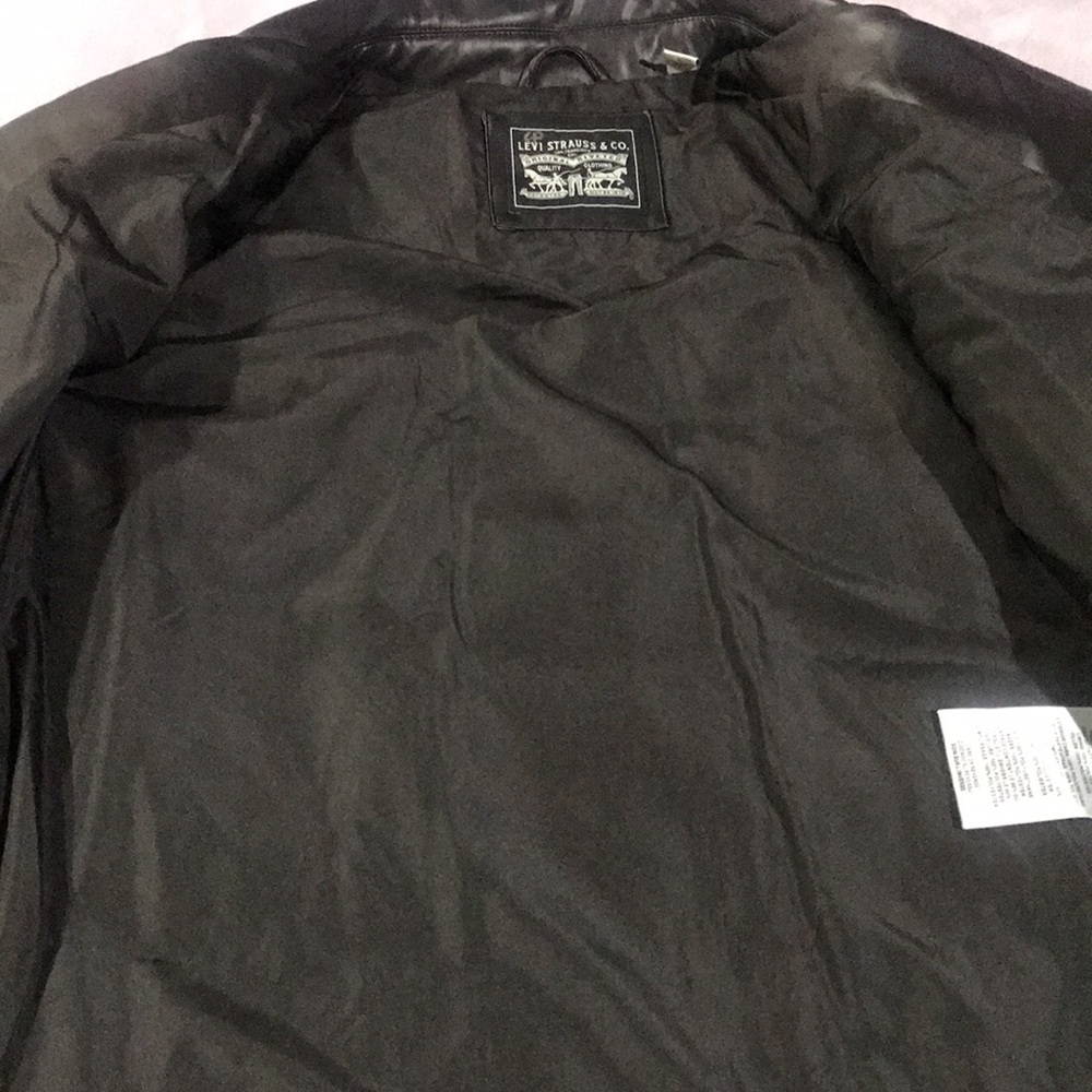 Levi’s Leather Jacket - Picture 4 of 8